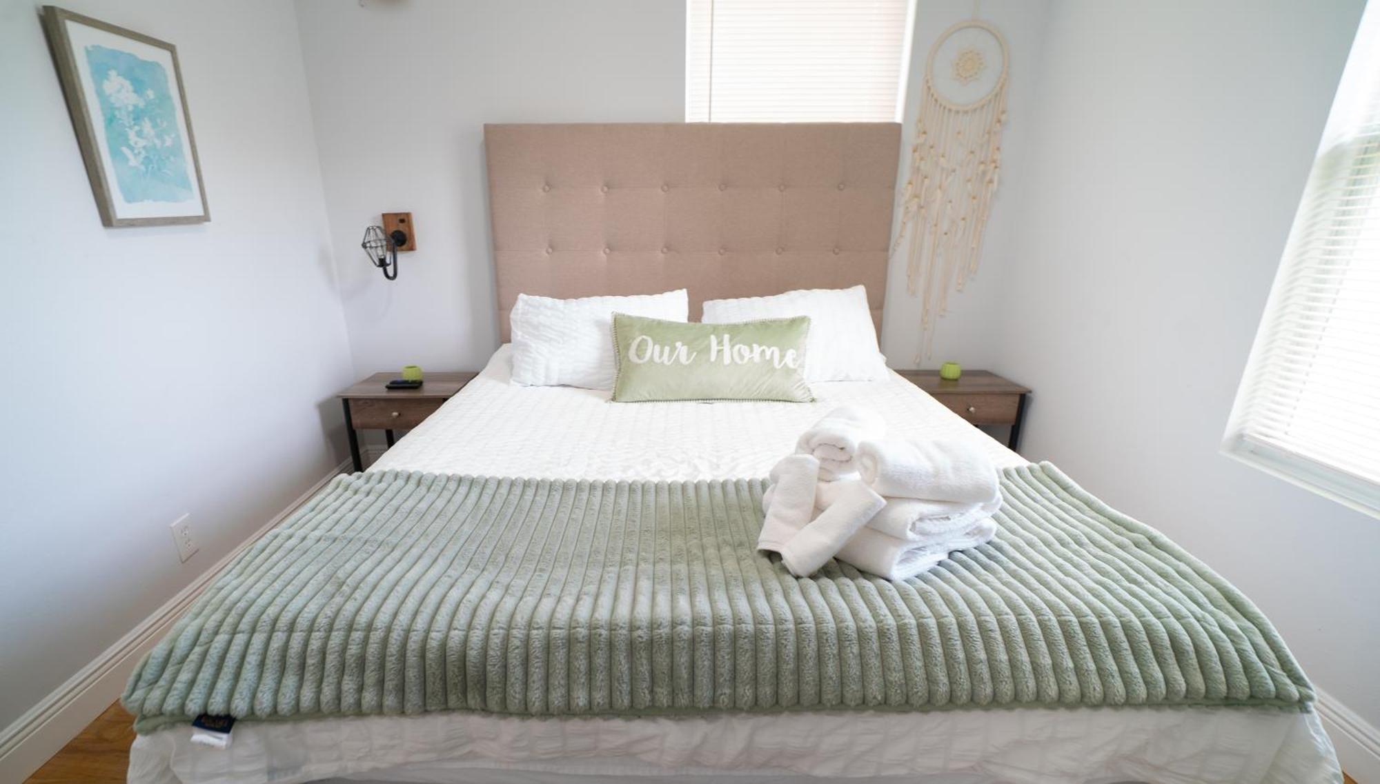 Cozy Stylish Chic Ybor, Dt Location Holiday home *